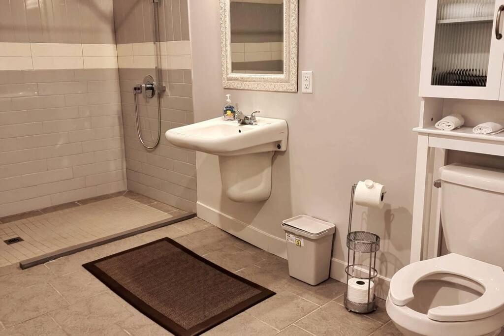 Cozy Spacious 1-Bdr Studio #8. Free Parking Gatineau Dış mekan fotoğraf